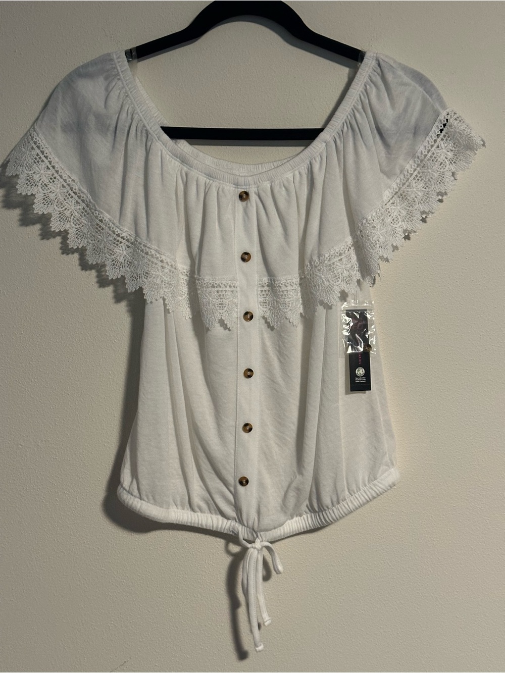 No Boundaries White Lace Ruffle Peasant Top Medium 7-9 Boho NWT